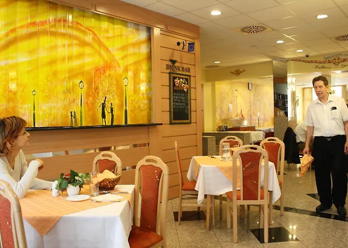 Zuglo Hotel 3*