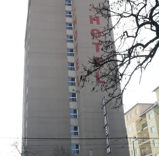 Hotel Zuglo 3*
